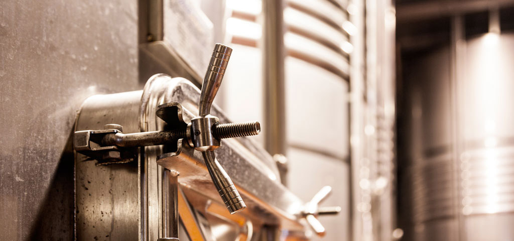 Depósito de acero Azenari